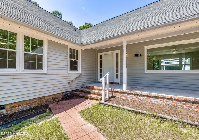 Photo 2 of Single family home for sale at 114 Country Pl Rd, Wilmington, NC 28409 | MLS# 100591225 | Listing updated on 2026-08-26