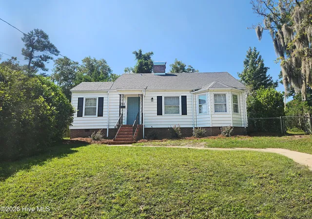 Photo 1 of Single family home for sale at 3116 Camden Cir, Wilmington, NC 28403 | MLS# 100597122 | Listing updated on 2026-08-20
