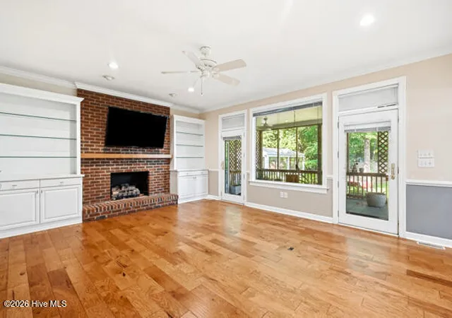 Photo 4 of Single family home for sale at 7312 Masonboro Sound Rd, Wilmington, NC 28409 | MLS# 100595789 | Listing updated on 2026-09-14