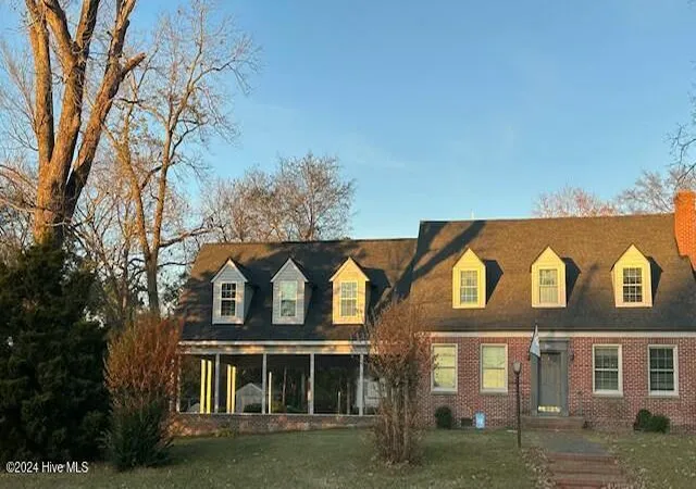 Photo 1 of Single family home for sale at 301 W Pittsylvania St, Halifax, NC 27839 | MLS# 100598620 | Listing updated on 2026-08-24