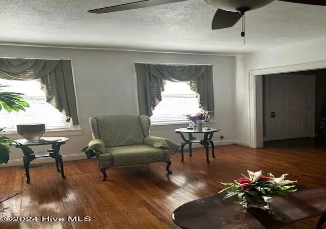 Photo 3 of Single family home for sale at 301 W Pittsylvania St, Halifax, NC 27839 | MLS# 100598620 | Listing updated on 2026-08-24