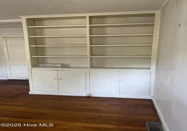 Photo 4 of Single family home for sale at 206 Midland Wy, Laurinburg, NC 28352 | MLS# 100597913 | Listing updated on 2026-08-21