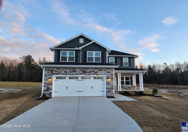 Photo 1 of Single family home for sale at 816 Hidden Brg Dr, Jacksonville, NC 28546 | MLS# 100594936 | Listing updated on 2026-08-25