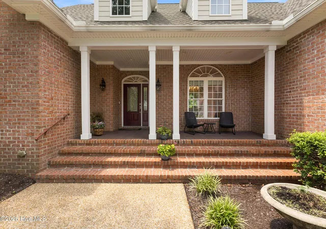 Photo 3 of Single family home for sale at 10233 Mariners Cvs Ct, Belville, NC 28451 | MLS# 100592014 | Listing updated on 2026-09-15