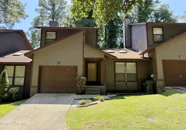 Townhouse for sale at 951 Creek Side Run, Fayetteville, NC 28303 | MLS# 100599416