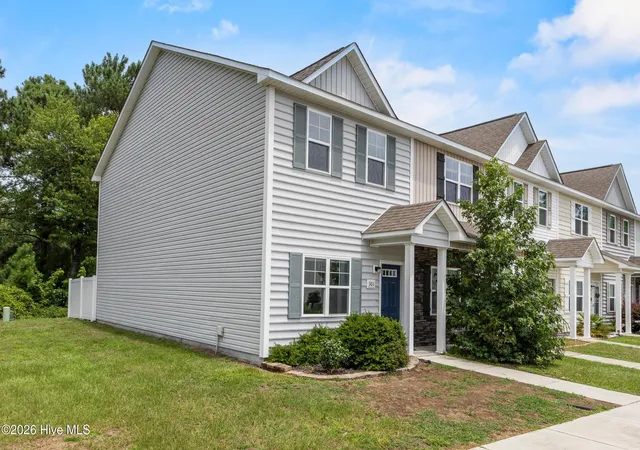 Photo 2 of Townhouse for sale at 301 Justice Farm Dr, Sneads Ferry, NC 28460 | MLS# 100592462 | Listing updated on 2026-09-06
