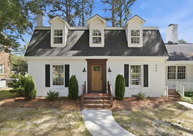 Photo 2 of Single family home for sale at 909 Parkside Dr Nw, Wilson, NC 27896 | MLS# 100598774 | Listing updated on 2026-08-26