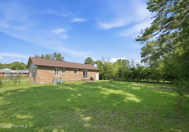 Photo 4 of Single family home for sale at 205 Wildwood Rd, Havelock, NC 28532 | MLS# 100595434 | Listing updated on 2026-09-23