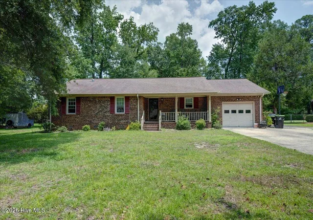 Photo 1 of Single family home for sale at 1412 Oxford Ln, New Bern, NC 28562 | MLS# 100589213 | Listing updated on 2026-09-16