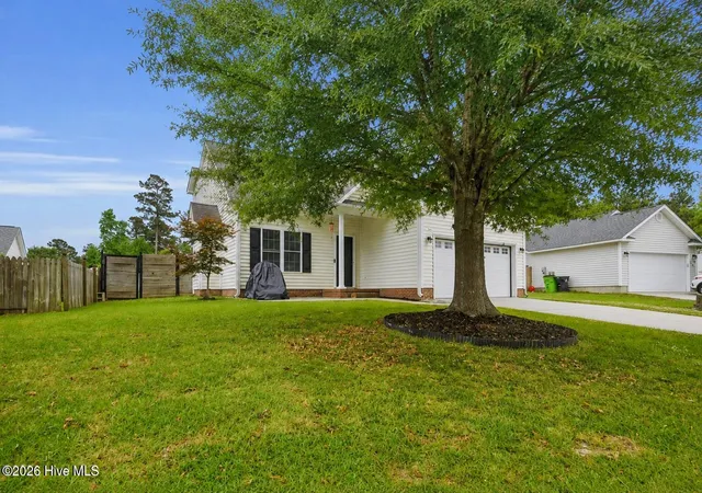 Photo 2 of Single family home for sale at 103 Felicity Ln, New Bern, NC 28562 | MLS# 100570877 | Listing updated on 2026-09-10