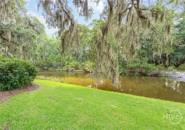 Photo 4 of Single family home for sale at 5 Windlass Ct, Savannah, GA 31411 | MLS# SA360707 | Listing updated on 2026-08-21