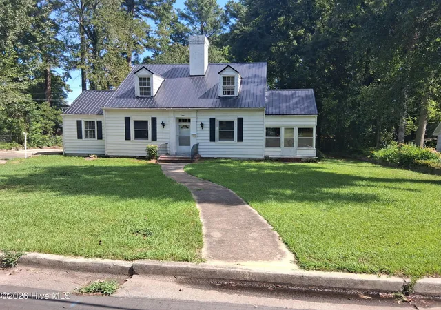 Photo 1 of Single family home for sale at 404 Wilson Ave, Kinston, NC 28501 | MLS# 100597195 | Listing updated on 2026-09-02