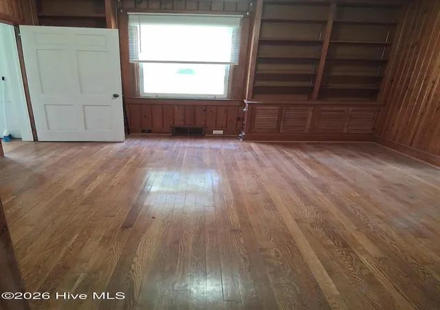 Photo 2 of Single family home for sale at 404 Wilson Ave, Kinston, NC 28501 | MLS# 100597195 | Listing updated on 2026-09-02