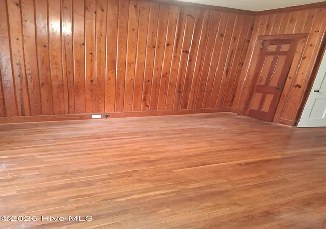 Photo 3 of Single family home for sale at 404 Wilson Ave, Kinston, NC 28501 | MLS# 100597195 | Listing updated on 2026-09-02