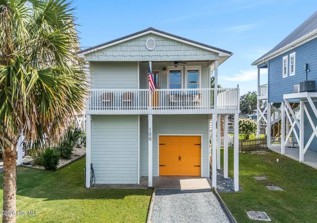 Photo 1 of Single family home for sale at 186 Sailfish Dr, Holden Beach, NC 28462 | MLS# 100599508 | Listing updated on 2026-09-08