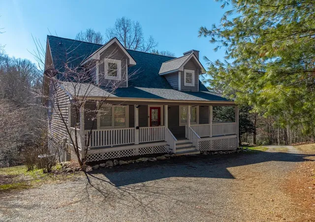 Photo 3 of Single family home for sale at 71 Mountain Willow Ln, Murphy, NC 28906 | MLS# 98525829 | Listing updated on 2026-08-18