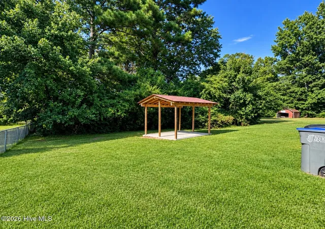 Photo 4 of Single family home for sale at 736 Lincoln Dr, Rocky Mount, NC 27801 | MLS# 100599133 | Listing updated on 2026-08-27
