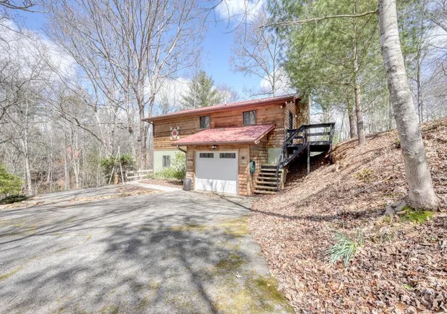 Photo 48 of Single family home for sale at 9 Silver Maple Ln, Murphy, NC 28906 | MLS# 98525455 | Listing updated on 2026-08-18