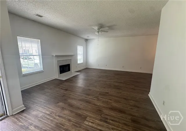 Photo 3 of Townhouse for sale at 5 Kingslan Ct, Savannah, GA 31419 | MLS# SA361909 | Listing updated on 2026-09-21