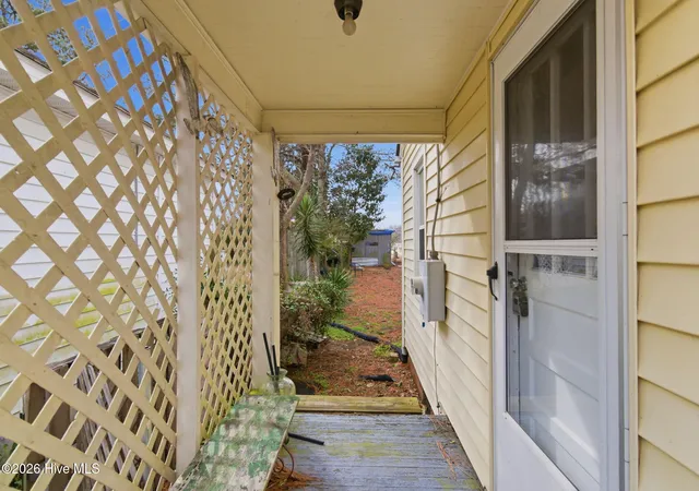 Photo 4 of Single family home for sale at 409 Perry St, Elizabeth City, NC 27909 | MLS# 100556917 | Listing updated on 2026-08-18