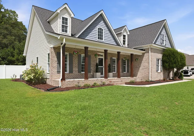 Photo 2 of Single family home for sale at 410 Olde Towne Dr, Greenville, NC 27858 | MLS# 100596136 | Listing updated on 2026-09-14