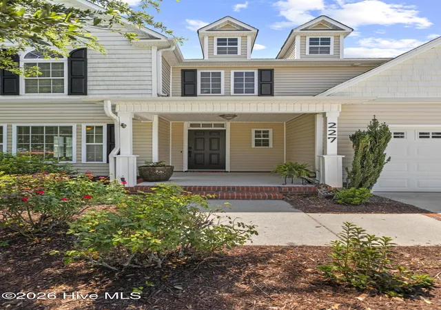 Photo 3 of Single family home for sale at 227 S River Dr, Jacksonville, NC 28540 | MLS# 100594854 | Listing updated on 2026-10-04