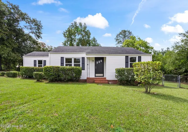 Photo 2 of Single family home for sale at 1019 Skyview Dr, North Augusta, SC 29841 | MLS# 100591169 | Listing updated on 2026-08-20