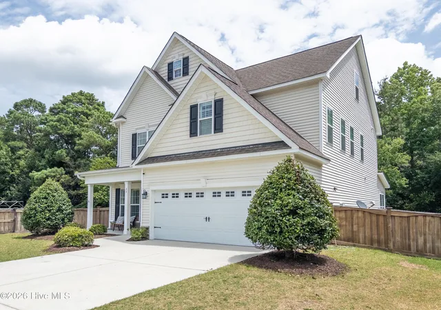 Photo 2 of Single family home for sale at 29 Farm Meadow Ct, Hampstead, NC 28443 | MLS# 100588239 | Listing updated on 2026-08-29