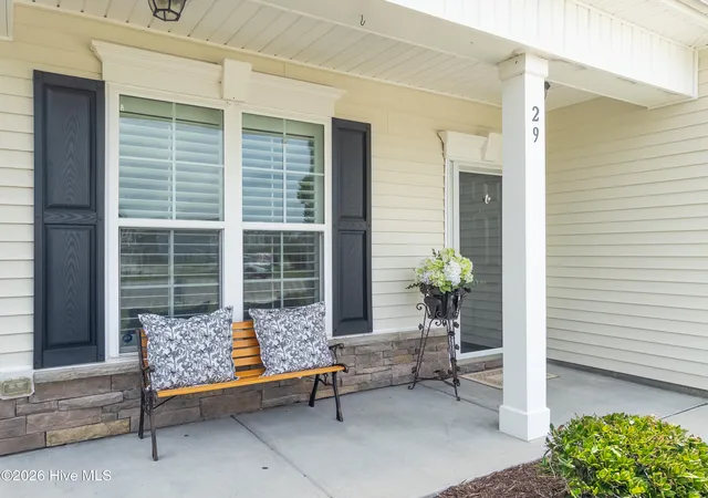 Photo 4 of Single family home for sale at 29 Farm Meadow Ct, Hampstead, NC 28443 | MLS# 100588239 | Listing updated on 2026-08-29
