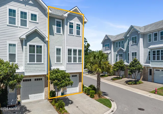 Townhouse for sale at 3927 Malabar Run, Wilmington, NC 28409 | MLS# 100594663