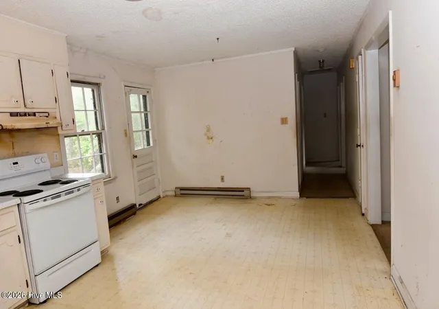 Photo 3 of Single family home for sale at 2554 Vernon Ave, Winterville, NC 28590 | MLS# 100594015 | Listing updated on 2026-09-03