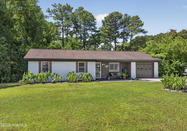Photo 2 of Single family home for sale at 304 Millhouse Rd, Castle Hayne, NC 28429 | MLS# 100589452 | Listing updated on 2026-08-25