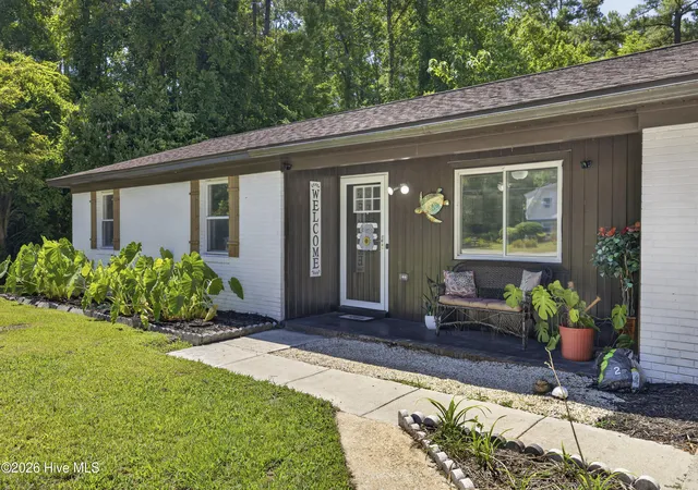 Photo 33 of Single family home for sale at 304 Millhouse Rd, Castle Hayne, NC 28429 | MLS# 100589452 | Listing updated on 2026-08-25