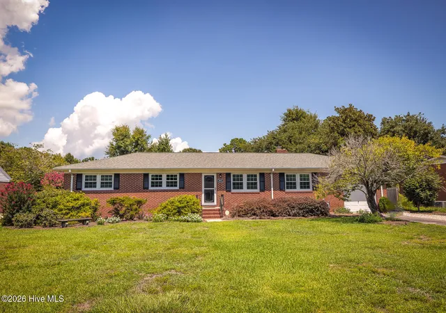 Photo 2 of Single family home for sale at 3851 Sylvan Dr, Wilmington, NC 28403 | MLS# 100597798 | Listing updated on 2026-09-17