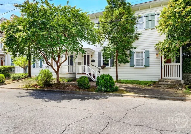 Photo 1 of Townhouse for sale at 513 E Gordon St, Savannah, GA 31401 | MLS# SA360792 | Listing updated on 2026-09-16