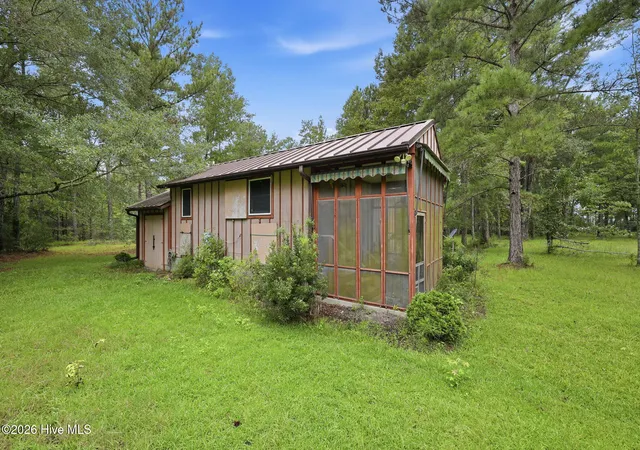 Photo 1 of Single family home for sale at 301 Seawell Farm Rd, Bayboro, NC 28515 | MLS# 100599246 | Listing updated on 2026-08-30