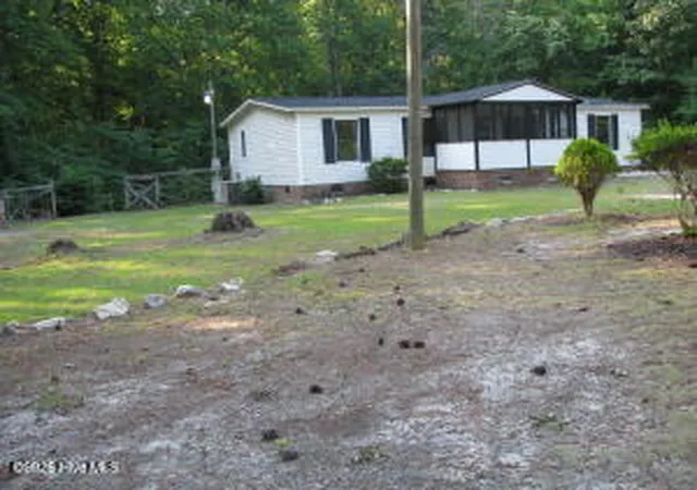 Photo 3 of Manufactured home for sale at 127 Haywood Dr, Roanoke Rapids, NC 27870 | MLS# 100592111 | Listing updated on 2026-10-10