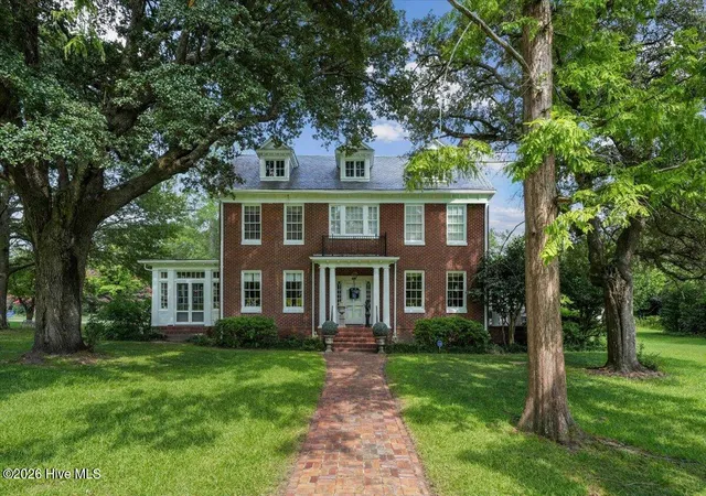 Photo 1 of Single family home for sale at 1115 College St, Kinston, NC 28501 | MLS# 100594122 | Listing updated on 2026-08-19
