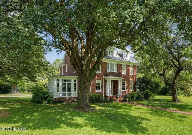 Photo 4 of Single family home for sale at 1115 College St, Kinston, NC 28501 | MLS# 100594122 | Listing updated on 2026-08-19