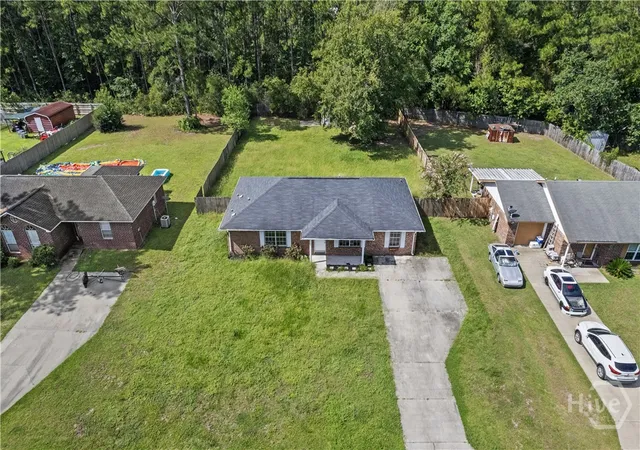 Photo 2 of Single family home for sale at 1325 Loblolly Dr, Hinesville, GA 31313 | MLS# SA363076 | Listing updated on 2026-09-18