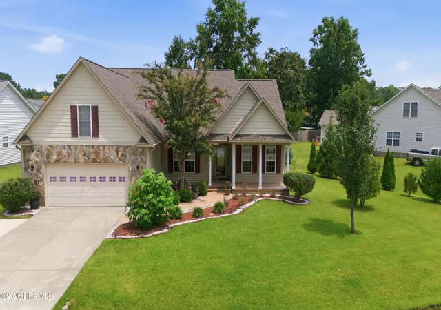 Photo 1 of Single family home for sale at 116 Frost Ct, New Bern, NC 28560 | MLS# 100593178 | Listing updated on 2026-09-18