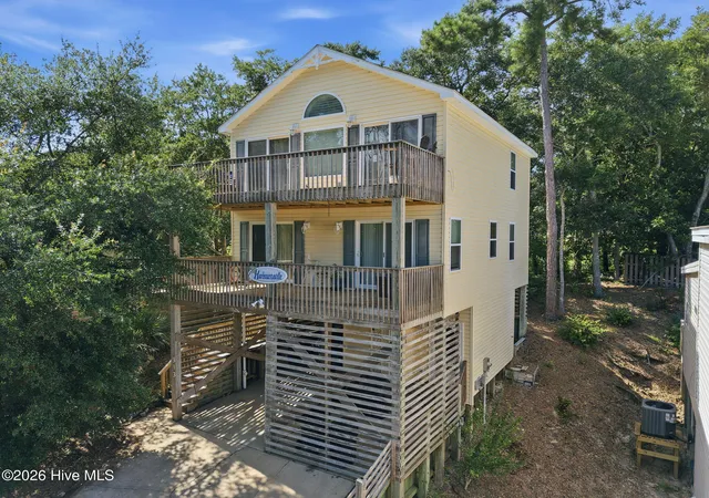 Photo 1 of Single family home for sale at 313 Sir Chandler Dr, Kill Devil Hills, NC 27948 | MLS# 100596029 | Listing updated on 2026-08-27