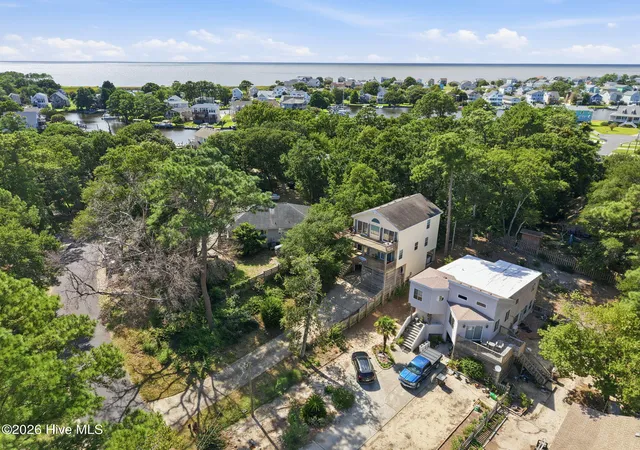 Photo 2 of Single family home for sale at 313 Sir Chandler Dr, Kill Devil Hills, NC 27948 | MLS# 100596029 | Listing updated on 2026-08-27