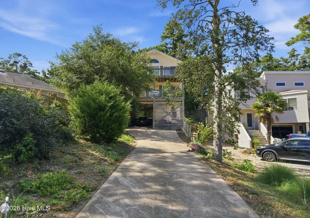 Photo 3 of Single family home for sale at 313 Sir Chandler Dr, Kill Devil Hills, NC 27948 | MLS# 100596029 | Listing updated on 2026-08-27