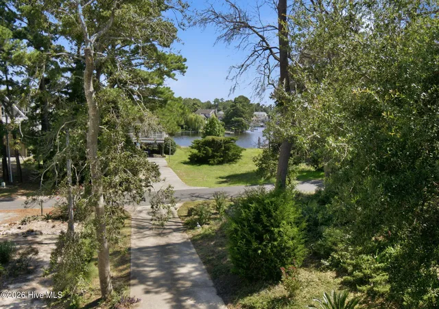 Photo 3 of Single family home for sale at 313 Sir Chandler Dr, Kill Devil Hills, NC 27948 | MLS# 100596029 | Listing updated on 2026-08-27