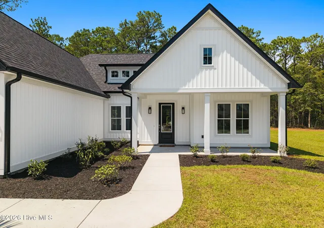 Photo 3 of Single family home for sale at 12 Country Club Dr, Shallotte, NC 28470 | MLS# 100598667 | Listing updated on 2026-08-26