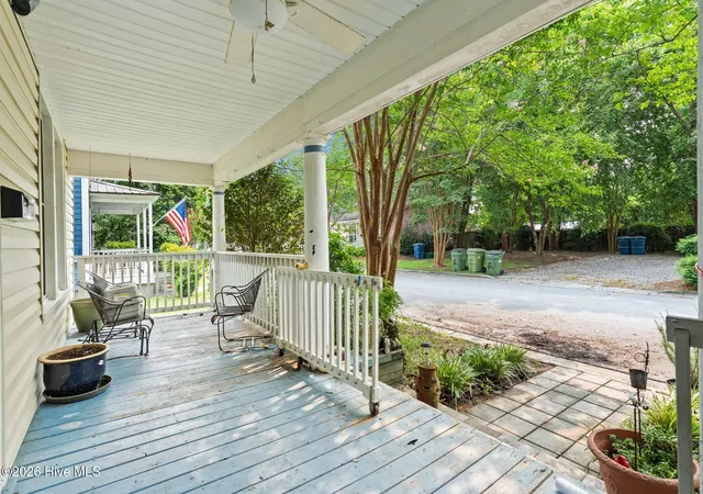 Photo 3 of Single family home for sale at 216 Fleming St, Washington, NC 27889 | MLS# 100589524 | Listing updated on 2026-09-29