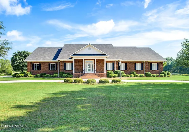 Photo 1 of Single family home for sale at 506 Lake Shore Dr, Warsaw, NC 28398 | MLS# 100598420 | Listing updated on 2026-08-24