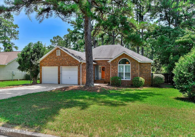 Photo 2 of Single family home for sale at 625 Flatwood Ct, North Augusta, SC 29860 | MLS# 100597904 | Listing updated on 2026-09-04