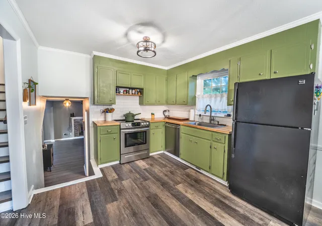 Photo 4 of Single family home for sale at 712 Yulan Dr, Wilmington, NC 28412 | MLS# 100599480 | Listing updated on 2026-08-31
